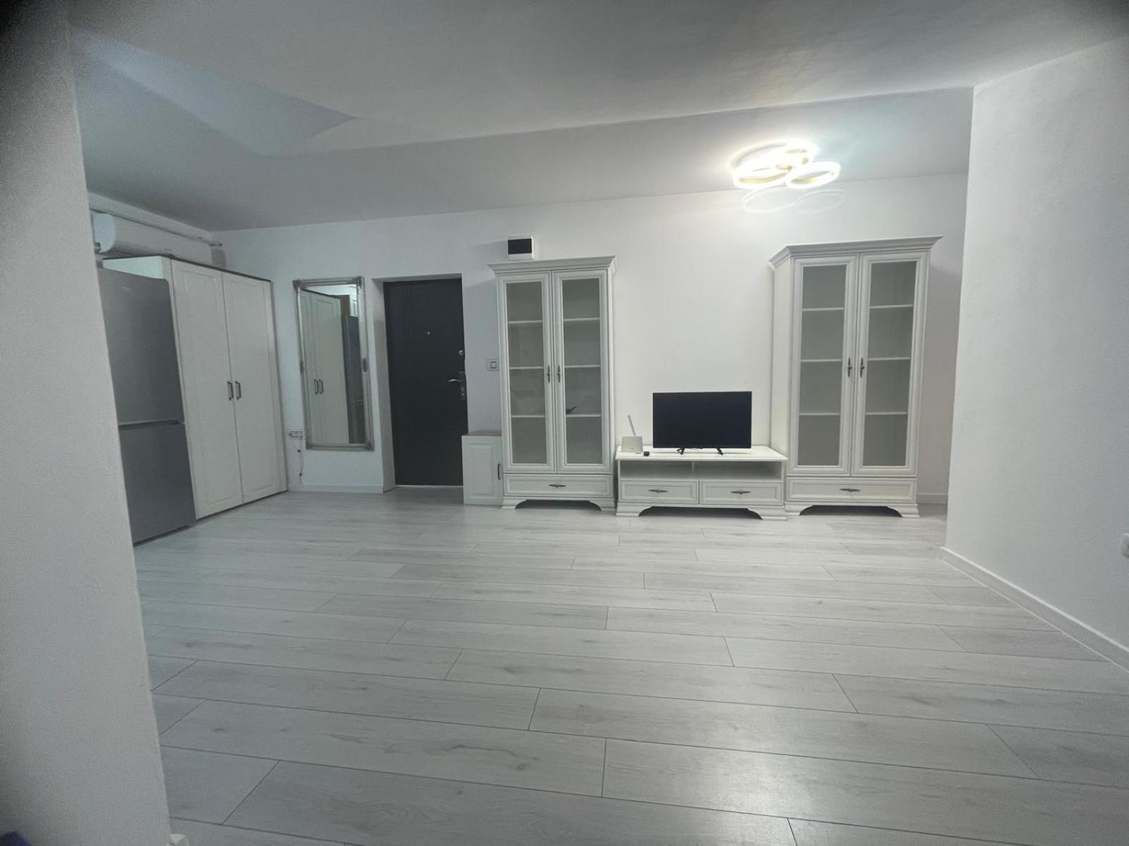 Apartament 2 Camere Tirgu Jiu Zsilvásárhely Kültér fotó